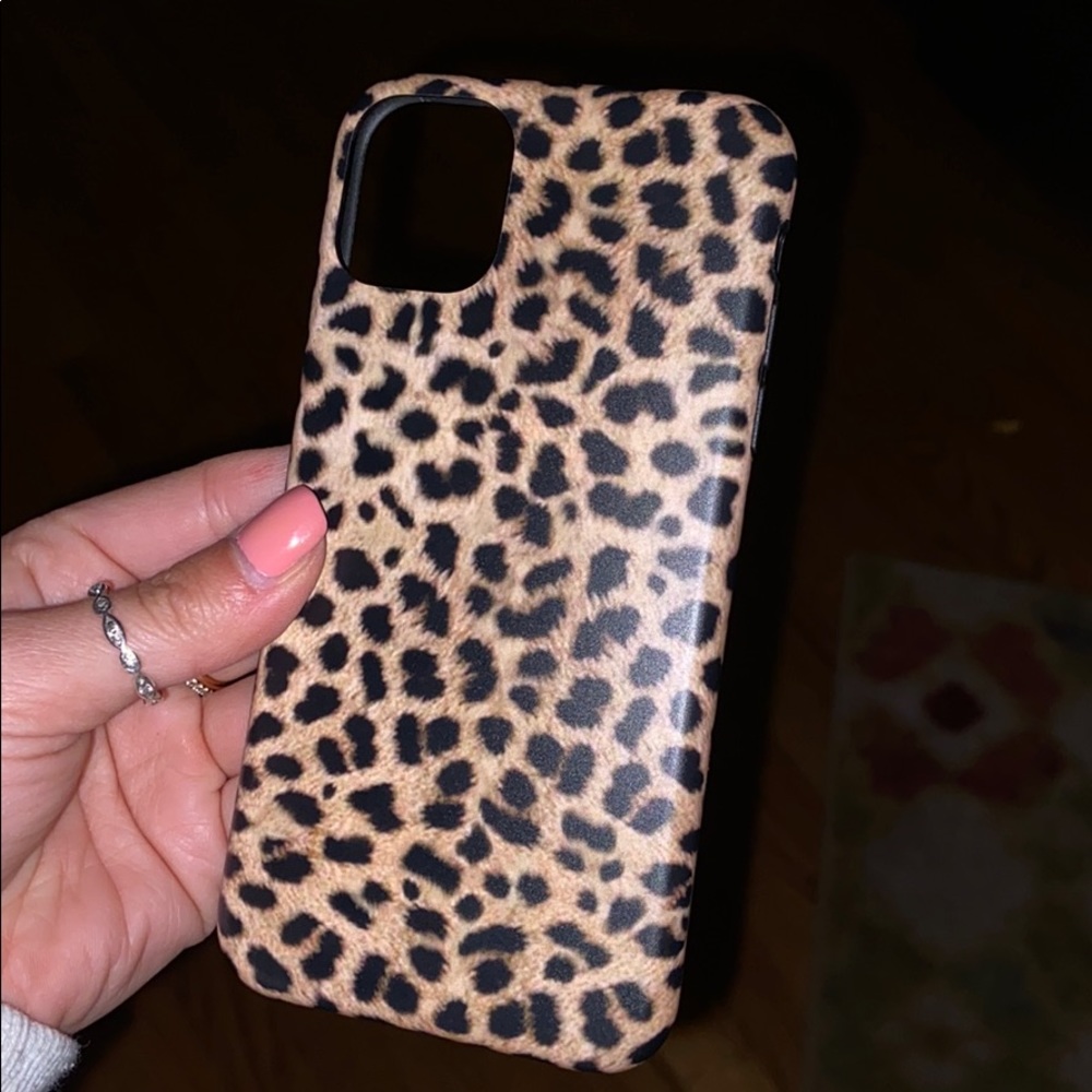 iPhone 11 case with leopard print
